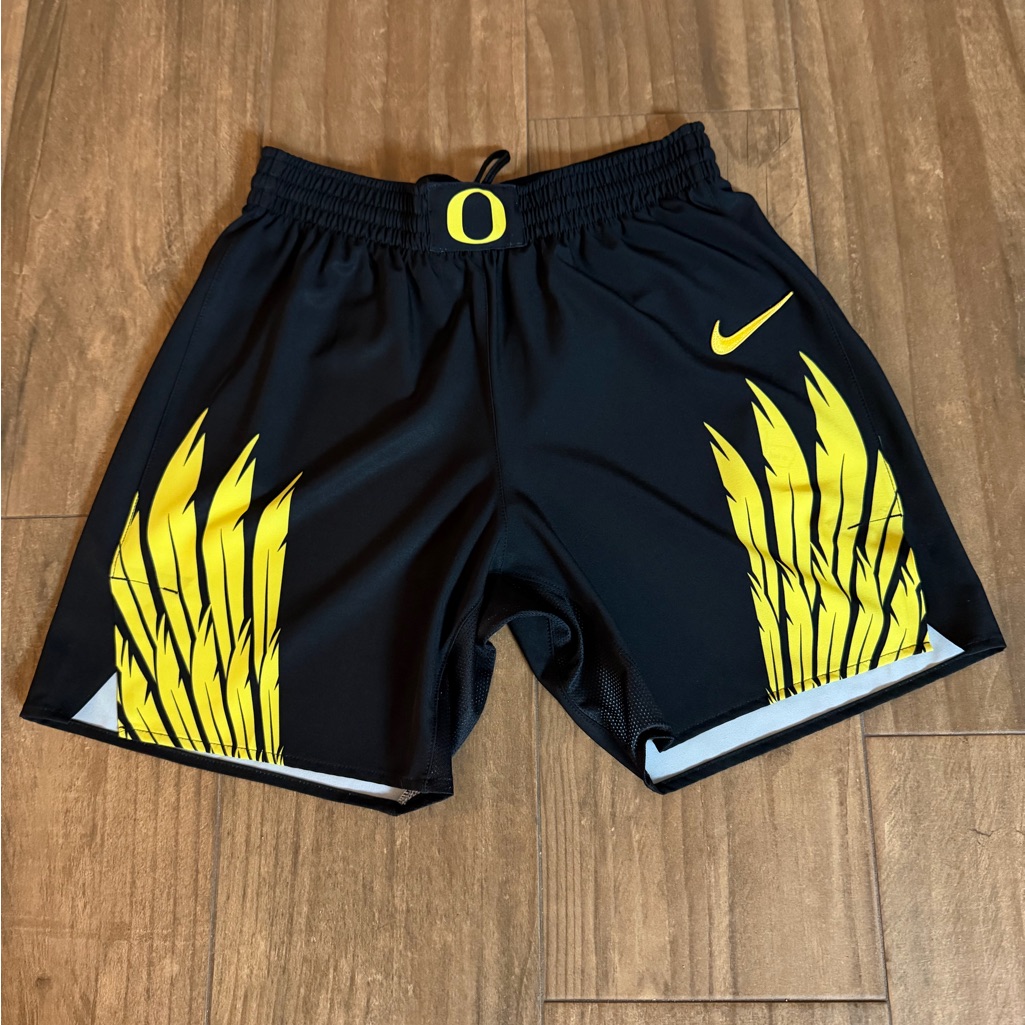 Nike Oregon Ducks Untouchable Game Basketball Short Women's M